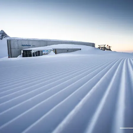 Boutique Mit Garage Skiraum Und Skibus Inklusive ميلاو